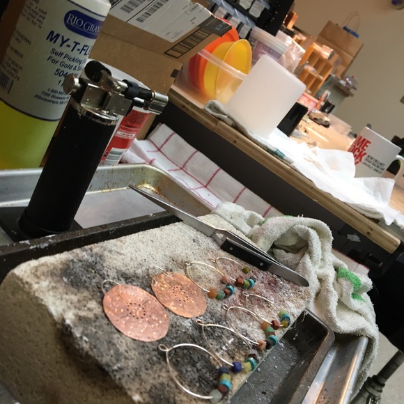 Hi, I’m Tammy, I’ve been Poshing for about 5 years now! 🤓🤗🙏 - Picture 4 of 12